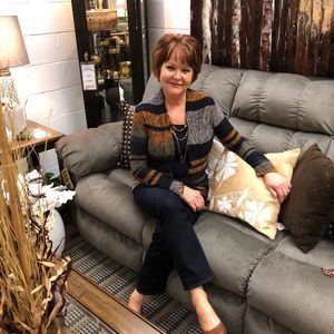 Meet your Posher, Pam